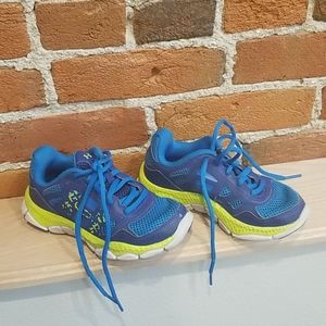 Boys Under Armour Shoes💙💛